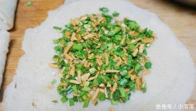 韭菜|韭菜和它是绝配,不出汤,味更鲜,比韭菜鸡蛋的好吃,还不用活面