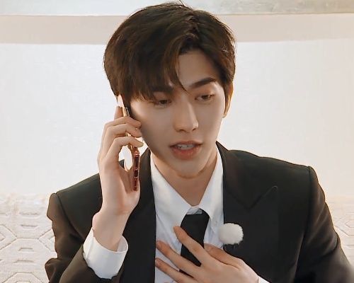  节目|Baby呼叫蔡徐坤时，却意外暴露对方电话号码，粉丝打后沉默了