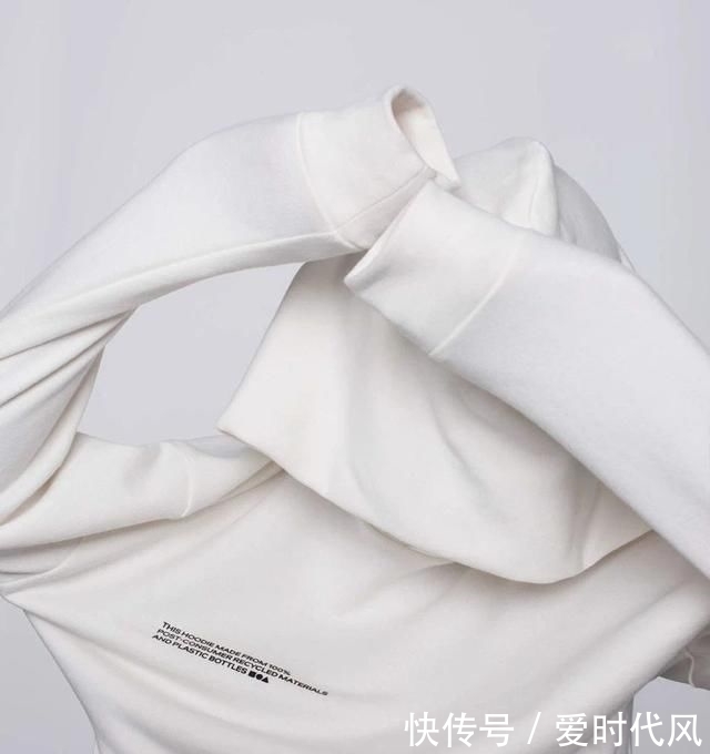 鲜花|球鞋当花瓶,鲜花填充羽绒服?时尚界的环保也太香了