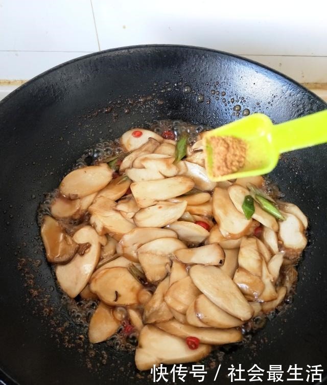 好吃|偷工减料的糖醋素菜,竟然这么好吃!糖醋排骨只能排第二了!