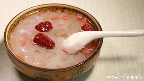 银耳|女性美容汤煮银耳时,加入一物,煮出来的汤浓稠又美味
