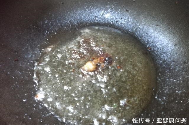 简单|吃了20年才知道,它是“蔬菜之王”,简单一炒,营养全面又鲜美