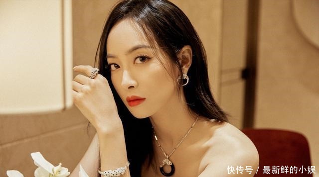 不算什么|金鹰奖开启清票,宋茜被清了50多万不算什么,看到王一博才知厉害