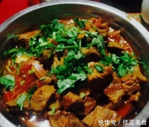 炖牛肉|美食推荐 油淋秋葵嫩豆腐 百合虾仁烩蚕豆 番茄炖牛肉