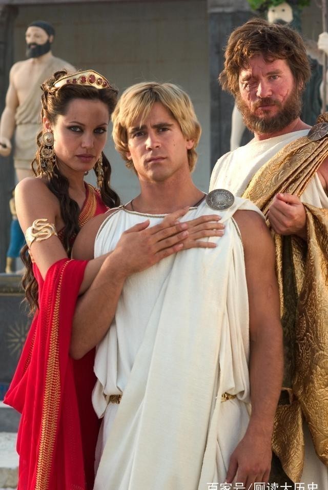 亚历山大|亚历山大大帝传：不幸童年造就的孤独梦想家