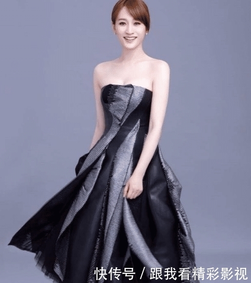 李小冉身穿|李小冉真尴尬,上面夏天下面冬天,网友:怪不得39岁才嫁出去!