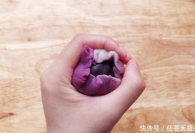 酥一类|面粉别做馒头了，试试此款点心，个人觉得比馒头好看还好吃，真香