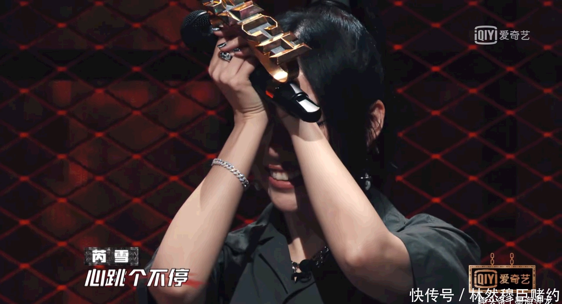  专业|中国新说唱：张靓颖淘汰芮雪引全场质疑，再次暴露她对说唱不专业