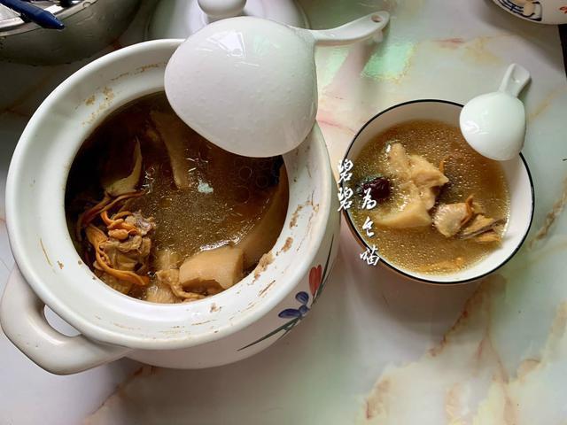 煲汤|夏天要多喝这道汤,滋阴补血,女人多喝气血好,再贵也要舍得买