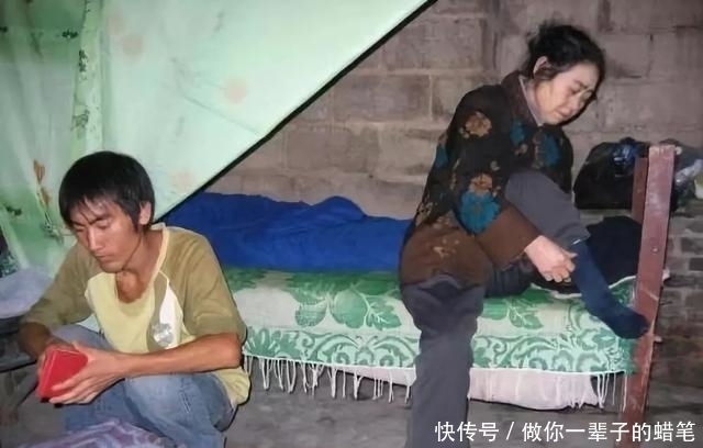 大学|一晃眼12年过去，当初拒绝他人帮助，背妈妈上大学的孝子后来如何