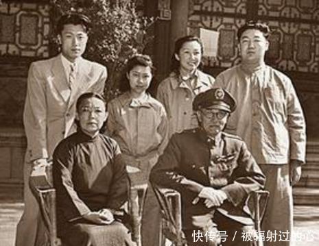 至今|他独宠原配,为传宗接代一生只纳一妾,旧部为其扫墓58年至今