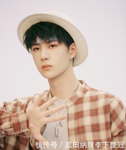 丢人|乞讨来的排面!王一博粉丝私信无关品牌为他送生日祝福,太丢人?