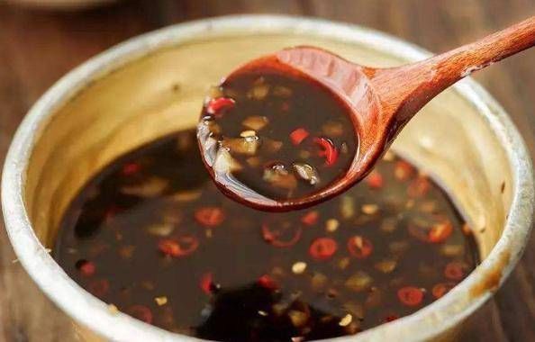 服务员|吃火锅时,专调这3种蘸料的人,服务员一看就是资深吃货