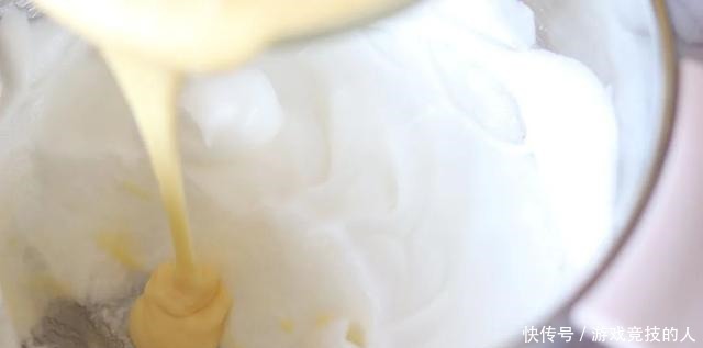 新手|日式烫面纸杯蛋糕,新手最爱的方子,柔软细腻,入口即化!