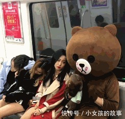 奶奶|【笑话】:小侄女大战奶奶,到底向着谁,为难死我了!