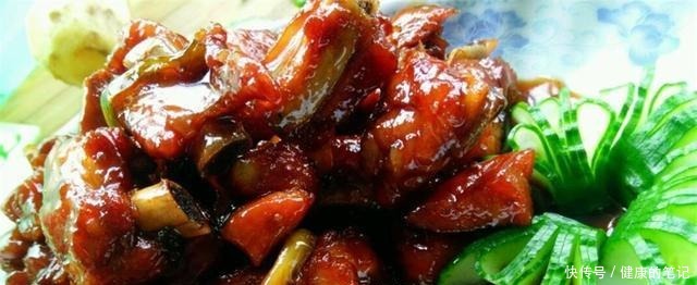 糖醋排骨|别馋邻居家糖醋排骨了!你也能做,只需5步,排骨既酸甜又酥脆