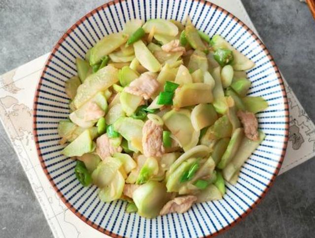  冠军|天然的“补钙冠军”找到了，每天炒一盘，补钙质，孩子个头长得快