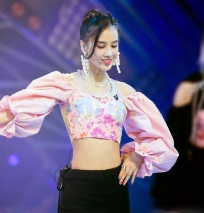 乘风破浪|《乘风破浪》五公个人solo成绩曝光,万茜未战先赢,阿朵避重就轻