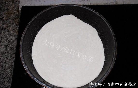  好吃|手抓饼卷万物：做成土豆丝卷饼，简单又好吃，赶紧试一试！