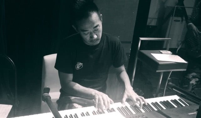  吴克群|七年前他骂哭张韶涵，给陶喆、吴克群打零分，现却成这样