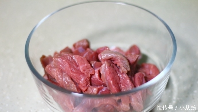  少许|教你在家做好吃的牛肉卷饼，早餐来一份，精力充沛一整天！