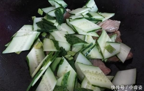  老师傅|55年老师傅：无论炒啥肉，不要加淀粉腌！学会3点，肉片更鲜香