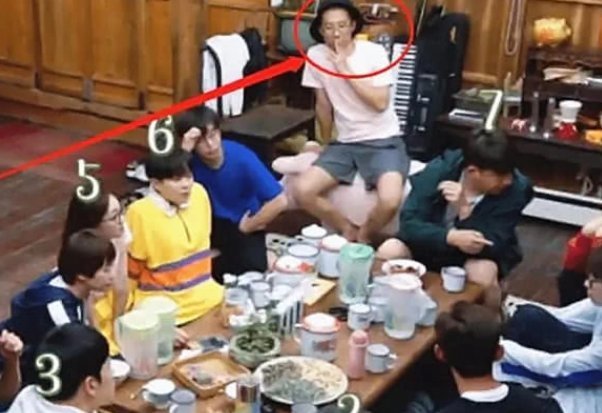 向往|《向往的生活》最没素质嘉宾,当众抽烟惹人烦,黄磊无视妹妹捂鼻