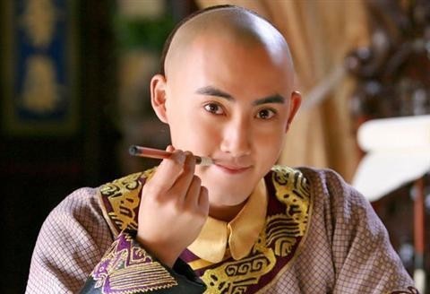 储君|乾隆有17个儿子，嘉庆只是第15子，为何乾隆会选他做储君