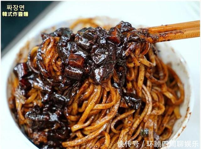 大人|自从学会做面条,连吃3天还不够,孩子大人都喜欢,一袋酱底了