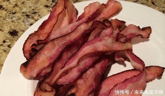 因其|小伙假扮沙特王子31年,共骗取5500万元,最后因其吃猪肉才被拆穿