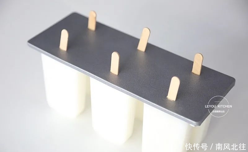 糯米粉|小时候常吃的老冰棍,在家做很简单,用牛奶、糖、糯米粉就可以做