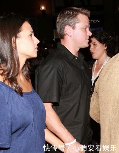 分手|马特·达蒙7次恋爱,最后迎娶了酒保女孩:她不一样