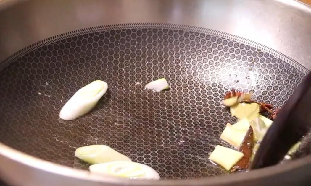 好吃|排骨与土豆是绝配,土豆软绵,排骨入口即化,好吃到停不下来