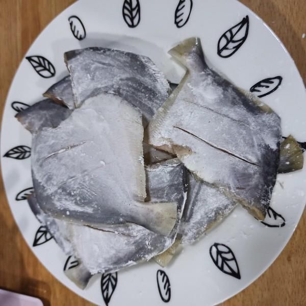 鲫鱼|这鱼比鲫鱼刺少，比鲤鱼营养，比甲鱼肉多，15一斤没人买太可惜