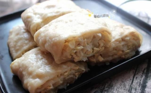 好吃|小时候吃着奶奶做的豆腐卷最好吃,5块钱食材能做一锅,补钙健脾,吃不够