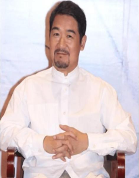 这位|圈内有资格被称“老师”的4位明星,何炅上榜,最后这位实至名归