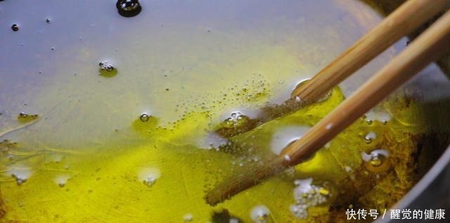 肉末|想吃肉丸子,用这种做法,肉末加一块老豆腐,锅里一炸,真香