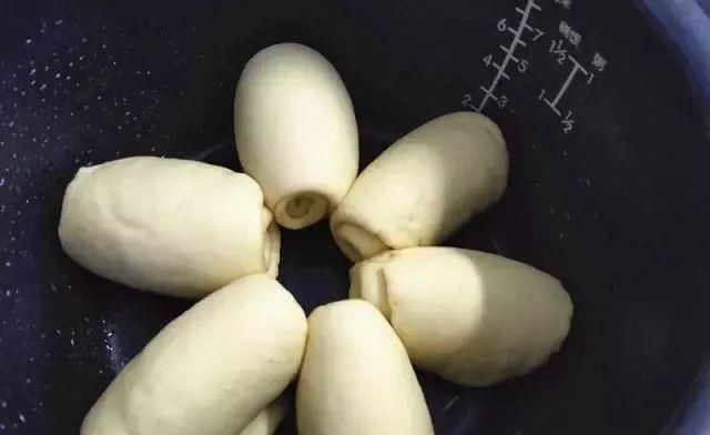 蒸锅|家里有面粉和鸡蛋,就能做面包,不用烤箱,有电饭锅或都蒸锅就行