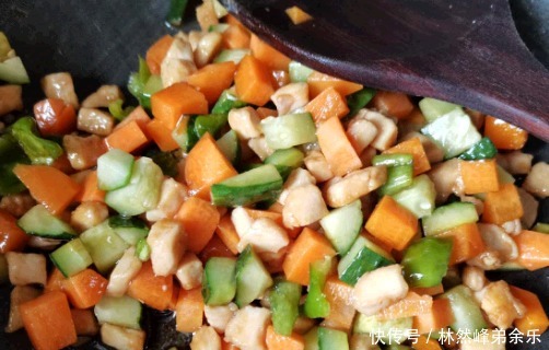 过瘾|入秋后,我家就馋这道菜,色泽诱人,清香脆嫩,一周7次都不过瘾