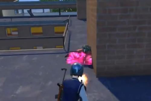 游戏|吃鸡游戏不为人知的2个技巧,枪械竟能快速换弹,涨知识了