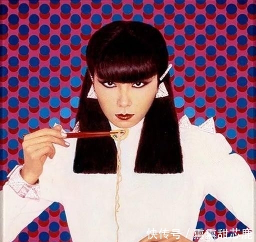 亚洲|她是性感又危险的东瀛美人，也是首位在巴黎时装周走秀的亚洲超模