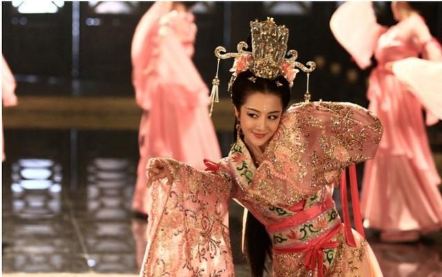 臣子|北齐高皇帝爱上了皇嫂,胡皇后约臣子一起“握槊”,握槊为何物