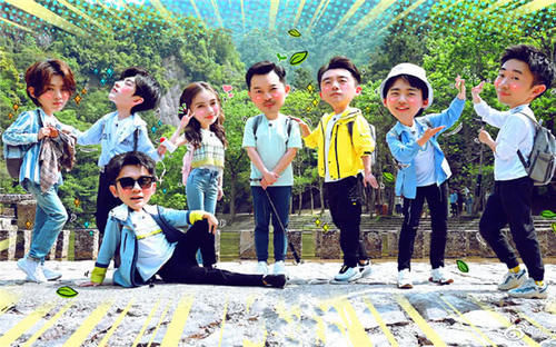  baby|baby杨颖录《跑男》时，有谁注意到她穿的鞋子？对男嘉宾最大的尊重！