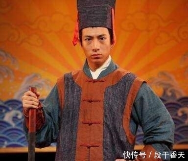 吃酒|衙差见到皇帝说: 过来, 我请你吃酒, 次日皇帝召见衙差: 赐官!