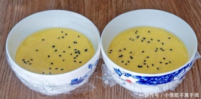 好吃|糯米粉这样做太好吃了，手不沾面，筷子搅一搅，比吃肉都过瘾，香