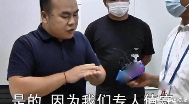  老太太|讹诈？老太太“逛超市”摔骨折，亲属：耳聋听不到安全提示！