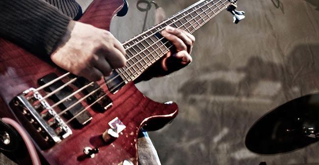 别人|憎恨别人对自己是一种很大的损失!