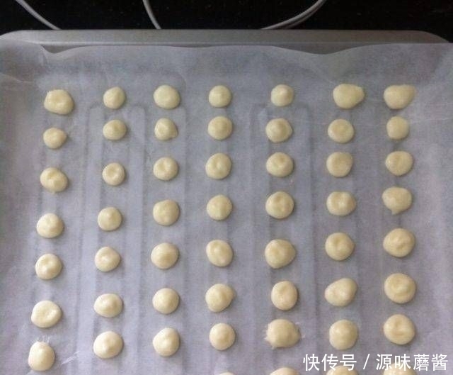 朗姆酒|波点巧克力蛋糕卷,酒体丰满,甜而不腻