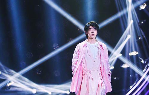 丁太升|丁太升点评华晨宇,最喜欢他的表演,却有一点不足,年龄不够