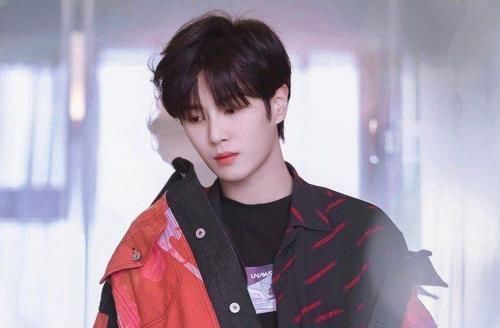 张艺兴|《少年之名》张艺兴评价太真实,蔡徐坤、孟美岐被CUE回锅肉